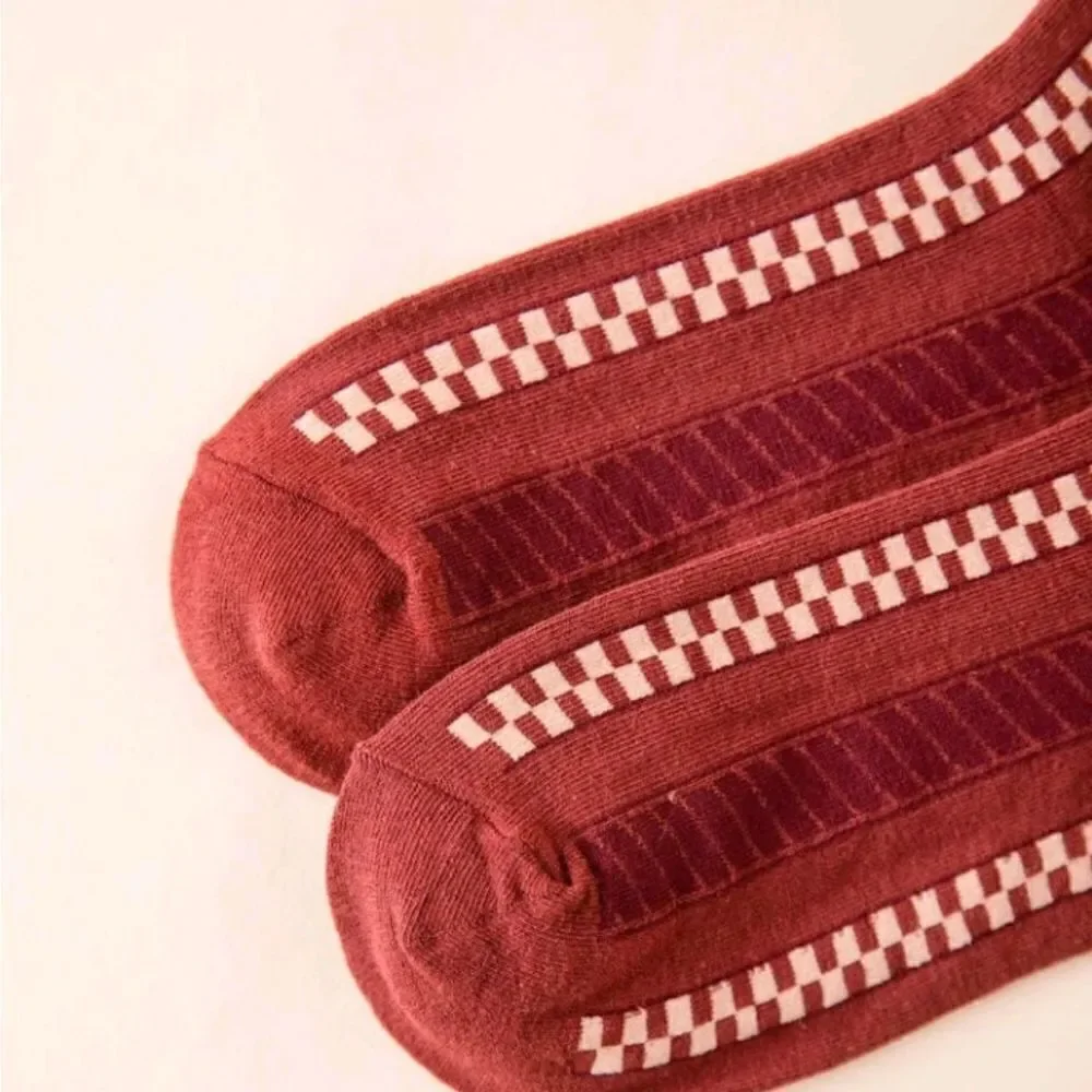Great material pair of socks